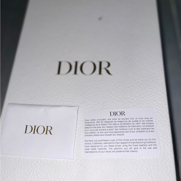 Dior Dway Framboise slide size 40. Comes with ripped bag and certificates. - Picture 6 of 7